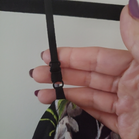 1. State Black Floral Print Cold Shoulder Dress - Picture 7 of 10